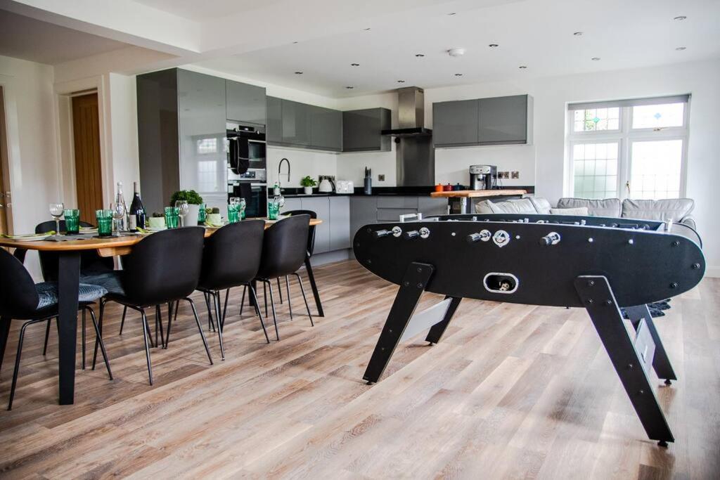Luxury Central Bmth House With Hot Tub. Stunning! Bornemouth Extérieur photo